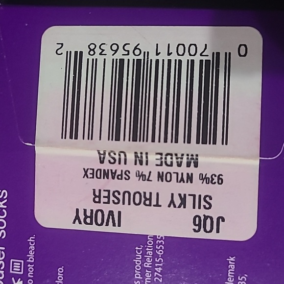 NWT lot of 11 pairs of pantyhose and 3 pairs of trouser socks - Picture 6 of 8